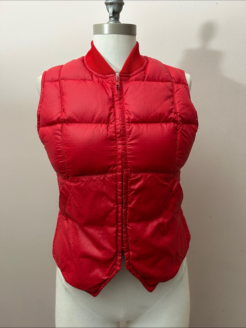 Vtg Eddie Bauer Red Quilted Puffer Vest - Women's unique style outdoor